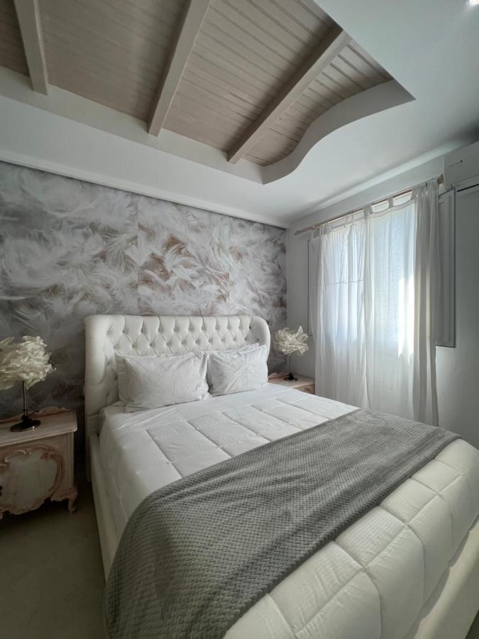 Almyra Home Ornos  Buitenkant foto
